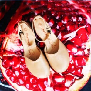 Nonna Beige Closed Sandal