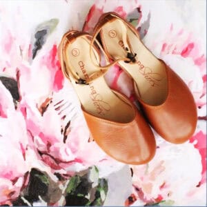 Nonna Tan Closed Sandal